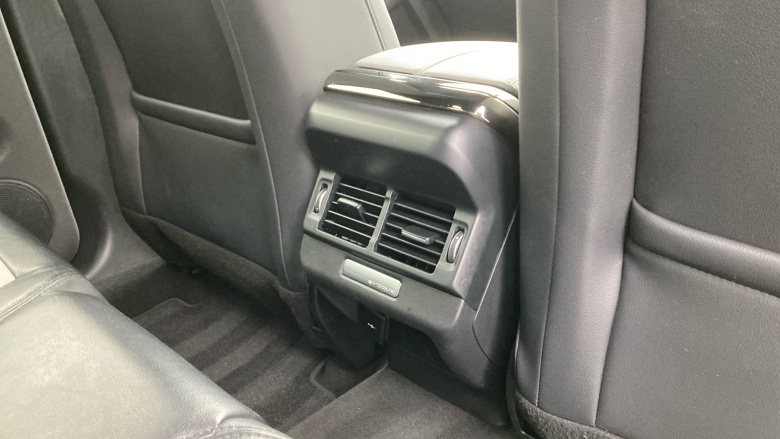 Land Rover Range Rover Evoque 1.5 P300e R-Dynamic SE 5dr Auto Hatchback